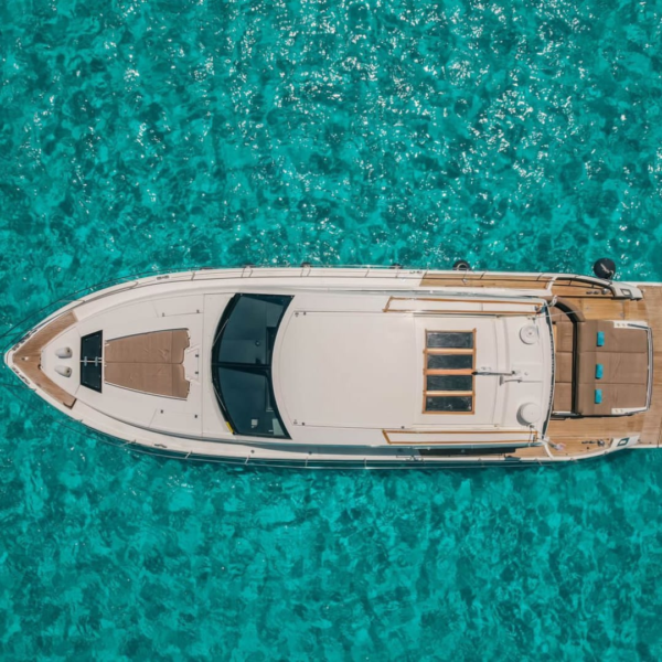 FAIRLINE 62 VIP - Image 10
