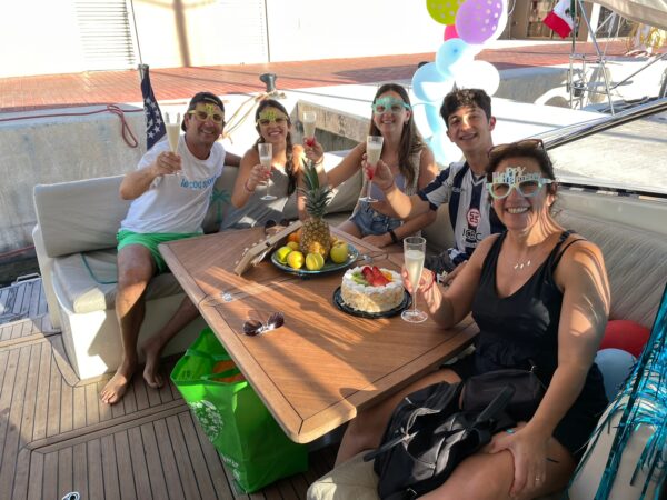 SHARED YACHT TOUR – ISLA MUJERES ALL INCLUSIVE - Image 6